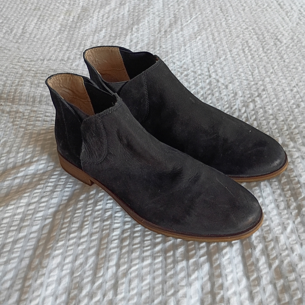 Splendid Black Ankle Booties